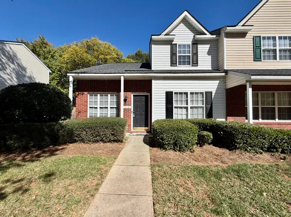10161 Forest Landing Dr, Charlotte, NC 28213