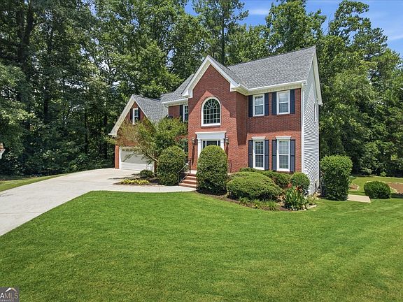 2nd image of 986 Sunhill Ct