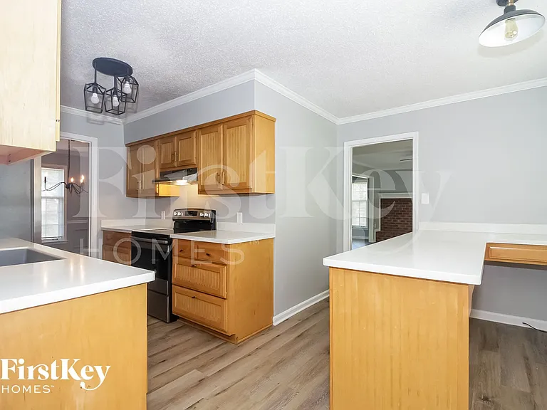 3066 Circle Gate Dr — Photo 5