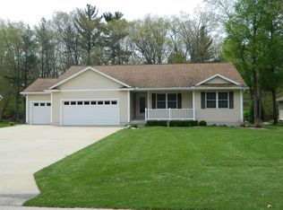 5259 Jackson Ct, Montague, MI