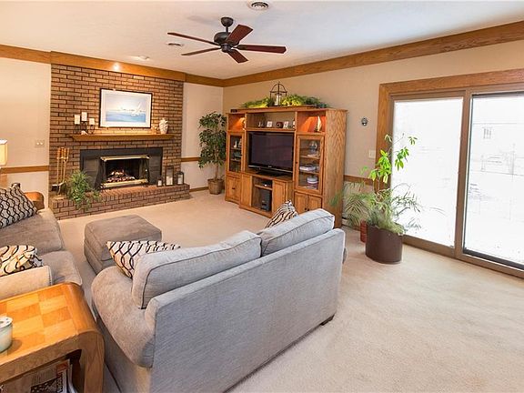 3rd image of 32592 Spinnaker Dr