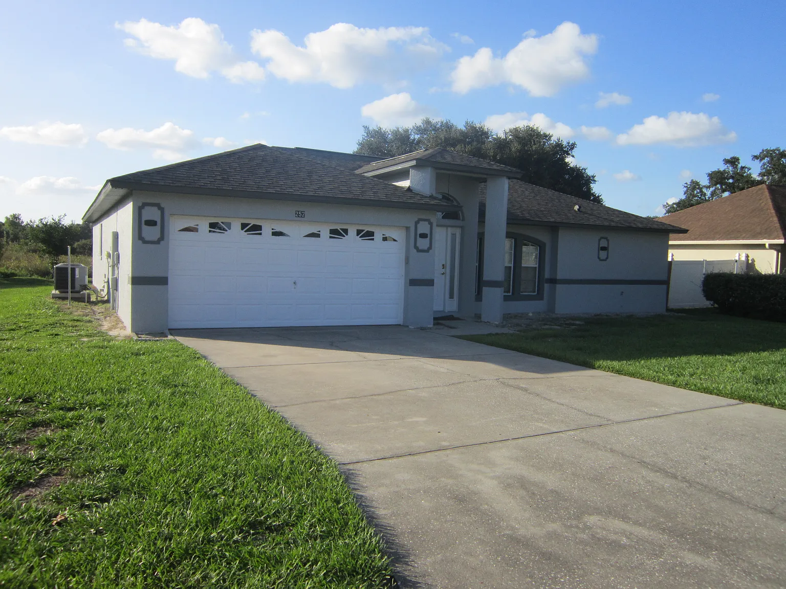 3 bed, 1559 sqft, $2,450 — Photo 2