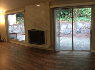 520 Bellevue Way SE APT 1, Bellevue, WA 98004