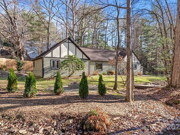 3rd image of 23 Ballantree Dr