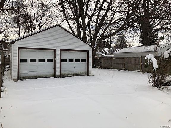 4th image of 69 Remington Pl