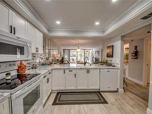 3rd image of 2069 W Lakeview Blvd #2