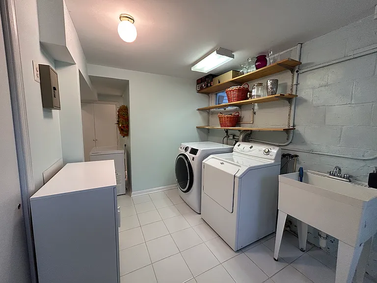 10213 Conover Dr — Photo 39