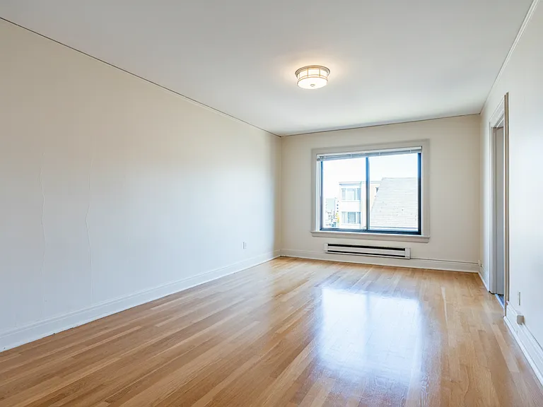 Davison Apartments — Photo 5