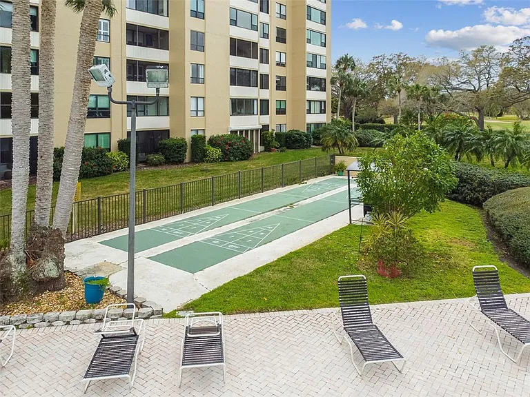 900 Cove Cay Dr #5F — Photo 94