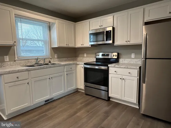 125 Early Dr, Winchester, VA 22603