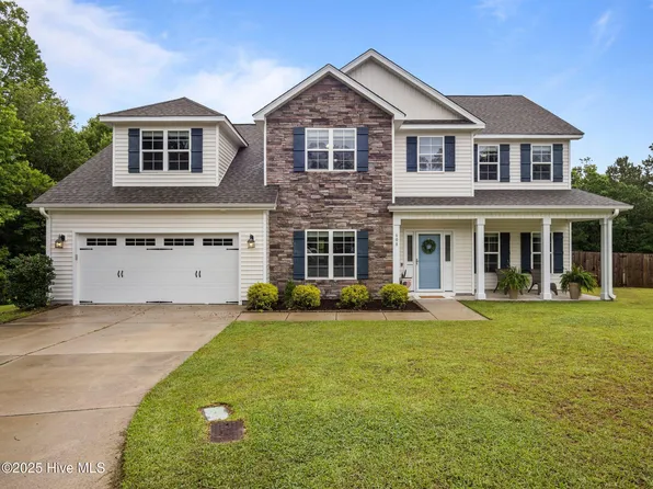 608 Creek Court, Swansboro, NC 28584