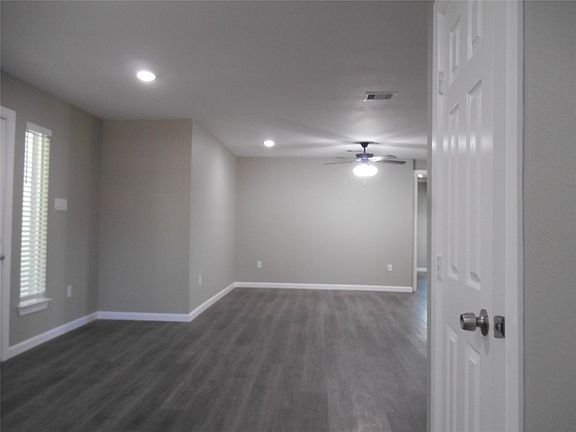 2nd image of 1547 Greenfield Rd