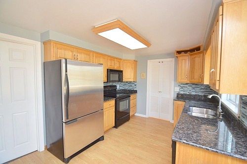 3rd image of 25 Keswick Way