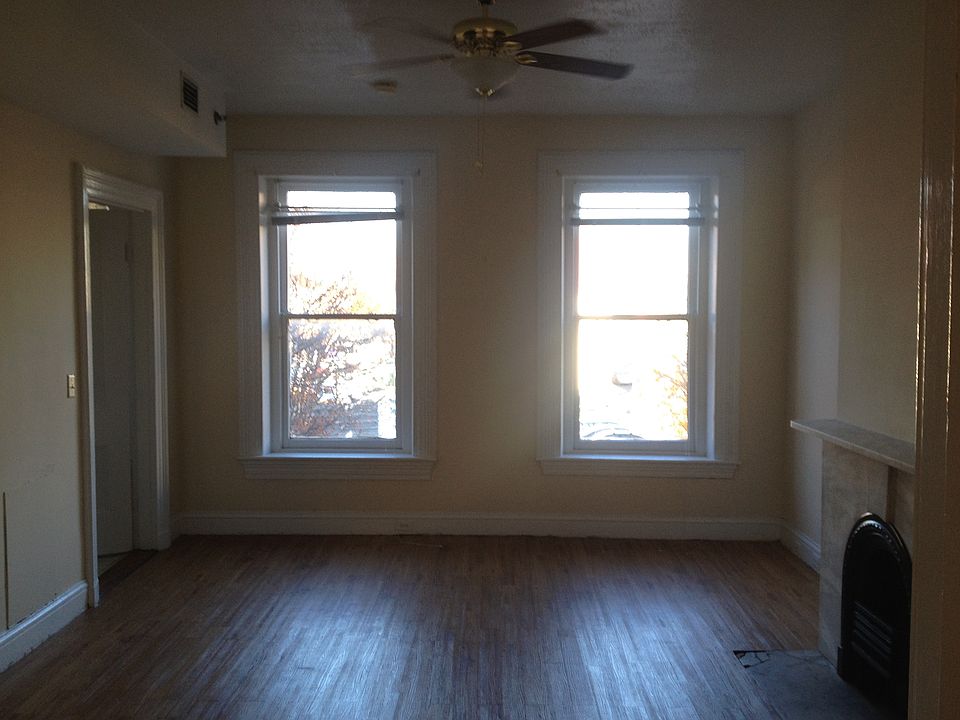 Building Photo 3