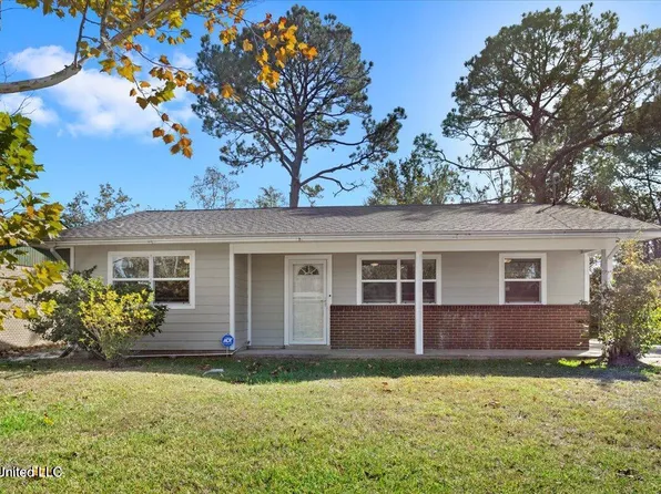 3625 Meadowlark Dr, Gulfport, MS 39501