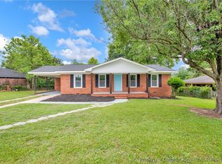 2032 Biltmore Dr, Fayetteville, NC 28304