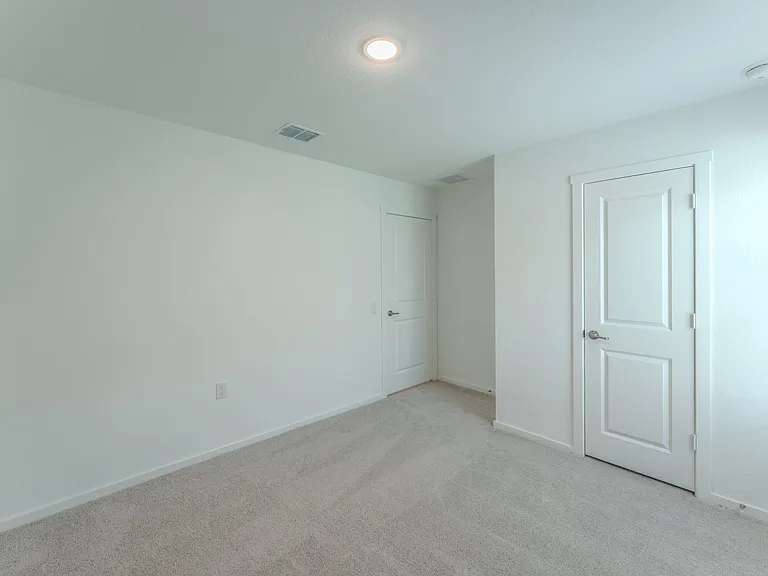 10839 Bernal Cv — Photo 17
