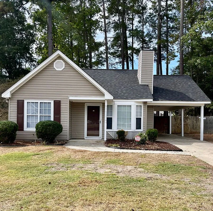 2 bed, 1.0 bath, 1000 sqft, $1,295 — Photo 1