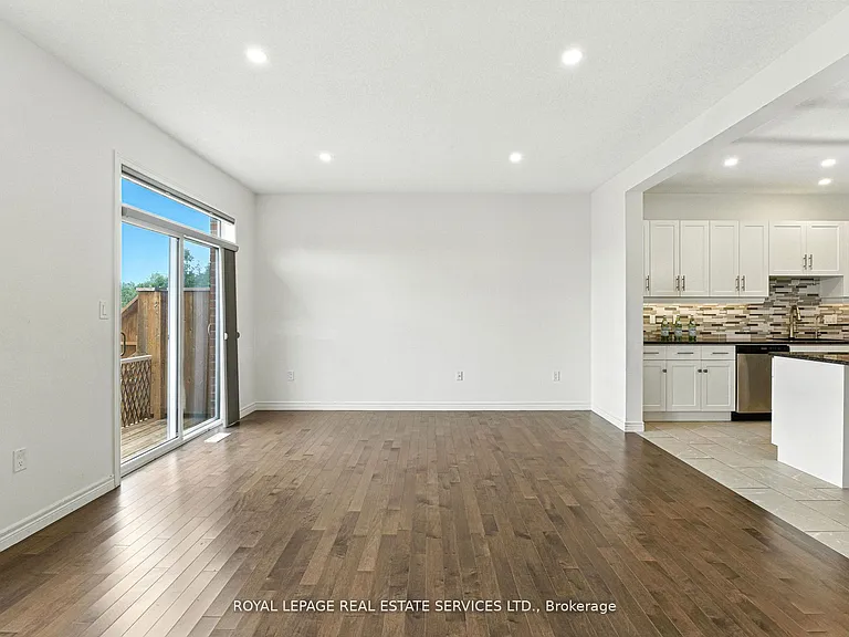 22 Marshall Dr #8 — Photo 17