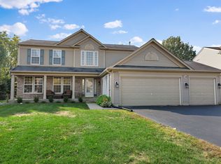 2875 Dartmouth Ln, Dundee, IL 60118