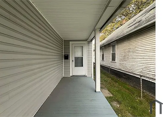 1390 W Woodruff Ave — Photo 7