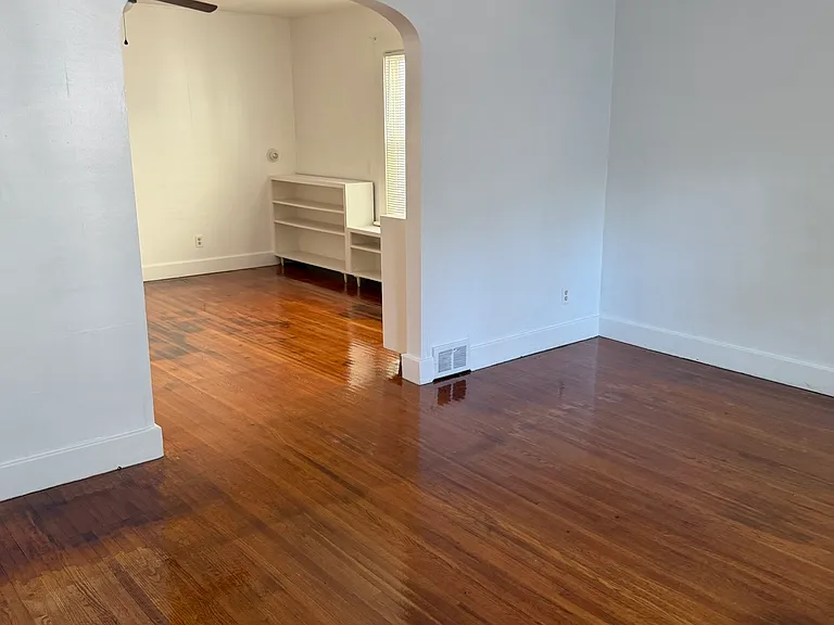 230 Miller St — Photo 3