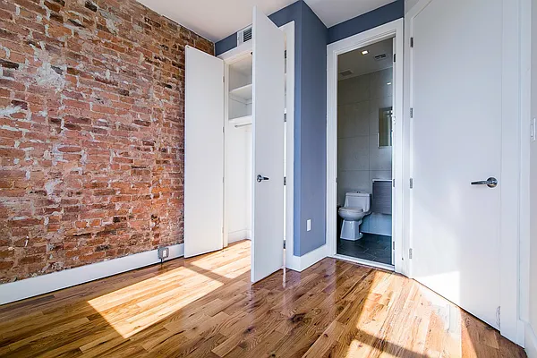 Rented by Nooklyn NYC LLC | media 60