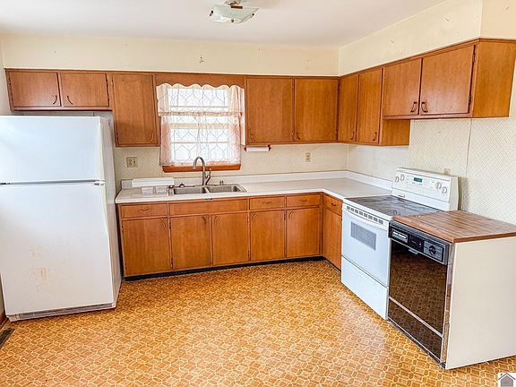 5th image of 338 Pine St
