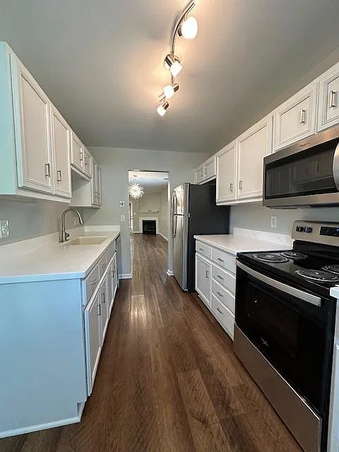 2 bed, 1092 sqft, $1,545 — Photo 4