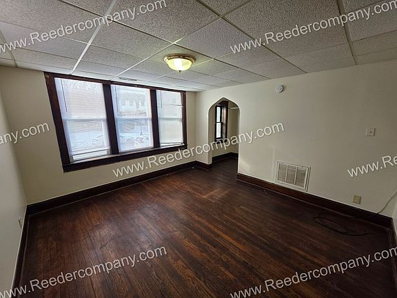 5th image of 15 Waltham St #1
