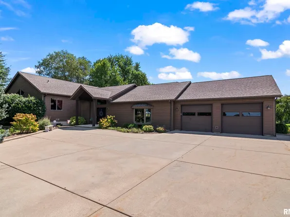 3876 Hudson Rd, Auburn, IL 62615