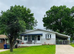 3650 Tesson St, Saint Louis, MO 63125