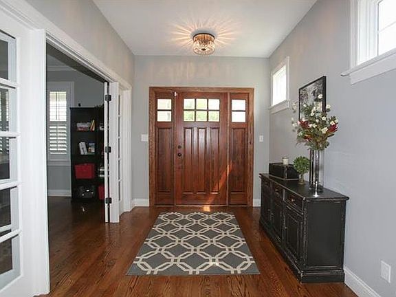 4th image of 436 W Monroe Ave