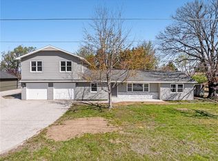 403 W 19th St, Ottawa, KS 66067