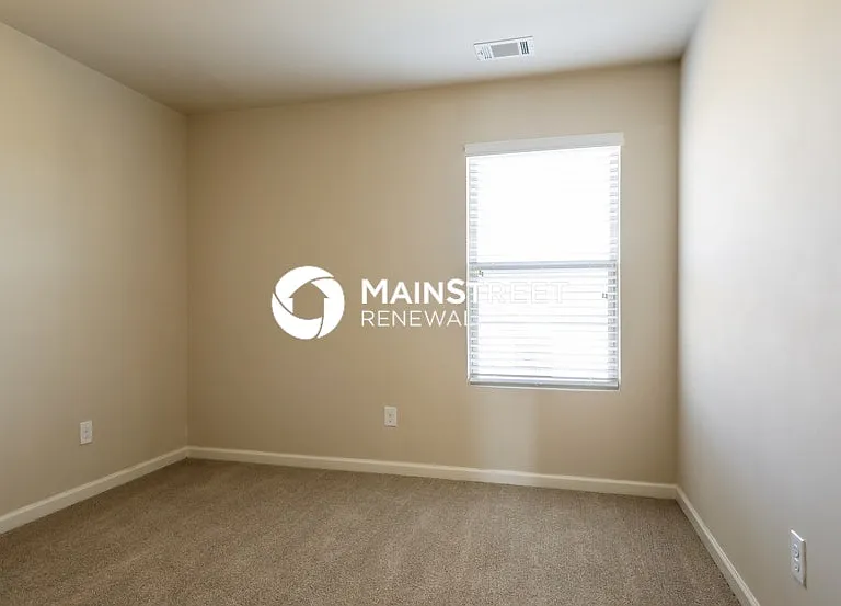 732 Independence Ave — Photo 7