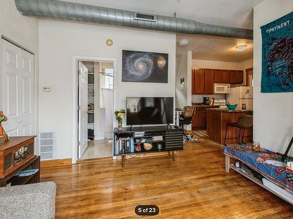3rd image of 2156 N Kedzie Blvd #2R