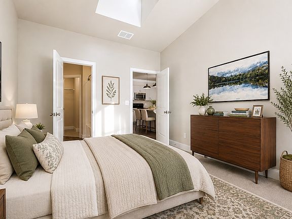 3rd image of 236 Riley Cir