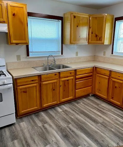 3914 Bernardo De Galvez Ave — Photo 5