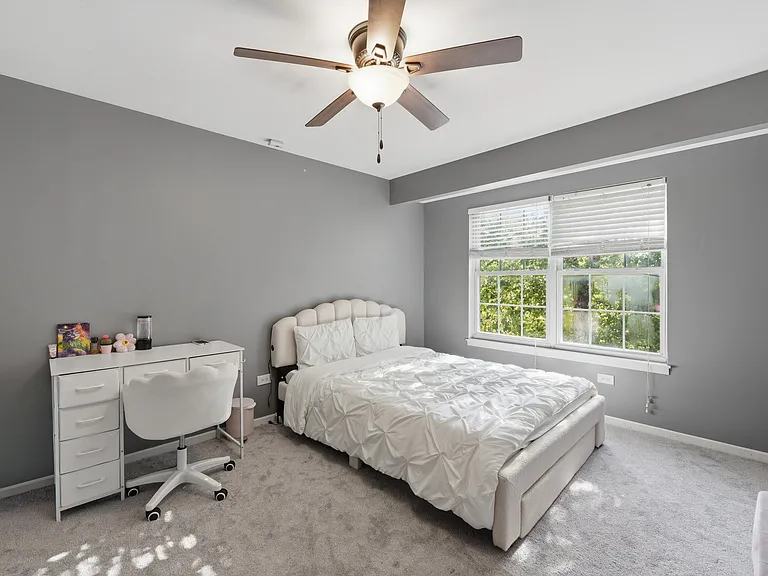 13920 S Cambridge Cir — Photo 18