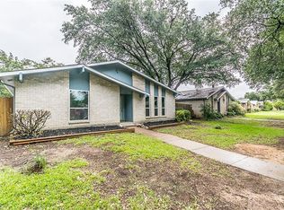 2035 Chatsworth Rd, Carrollton, TX 75007