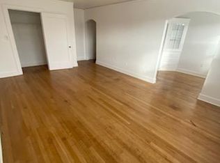 2403 NW 60th St #203, Seattle, WA 98107