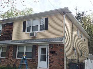 3724 Brookside St, Little Neck, NY 11363