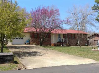 2736 Holly Trl, Poplar Bluff, MO 63901