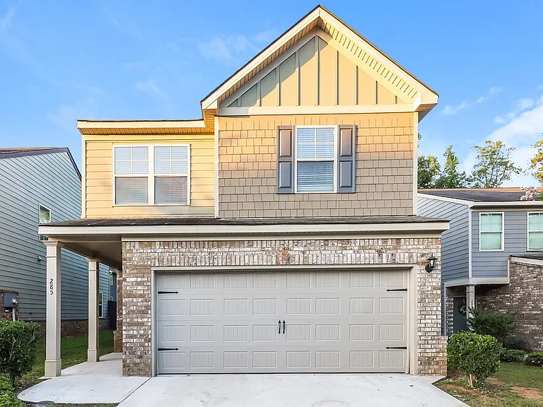 285 Magnaview Dr — Photo 1