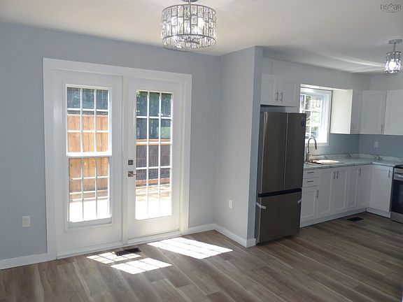 5th image of 9 Gordon Ct