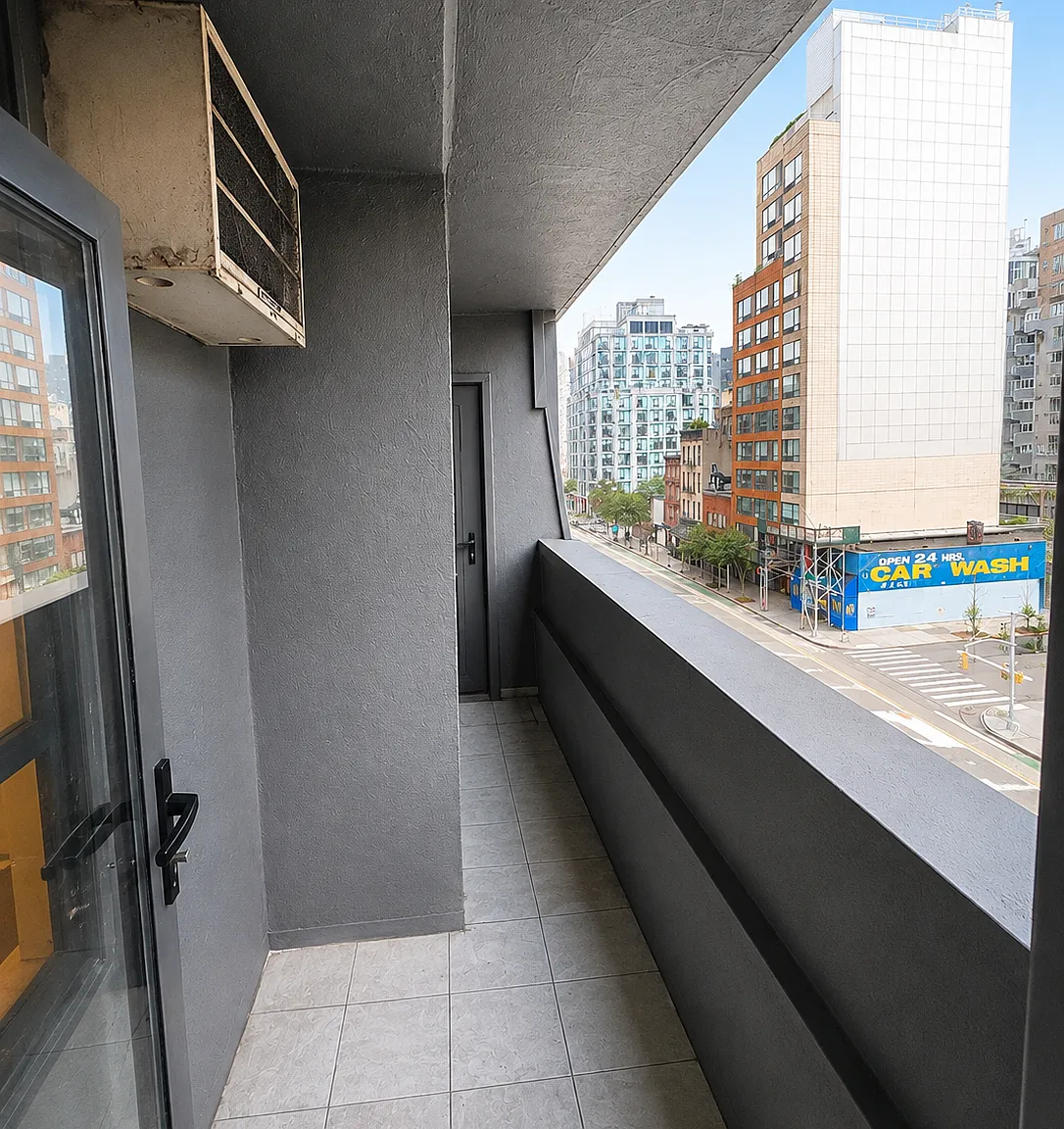 248 Tenth Avenue — Photo 4