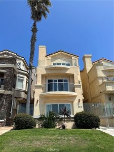 2212 Pacific Coast Hwy, Huntington Beach, CA, 92648