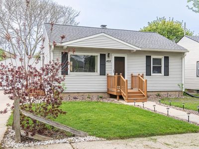425 West Martin LANE, Milwaukee, WI, 53207