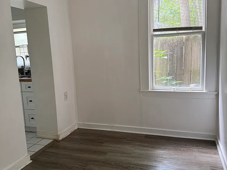 19.5 Hill Ave #19.5 — Photo 16