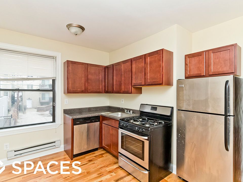 1st image of 3939 N Janssen Ave APT 1N